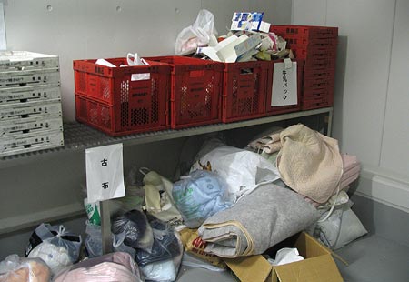 0707-Trashroom2-Clocart450